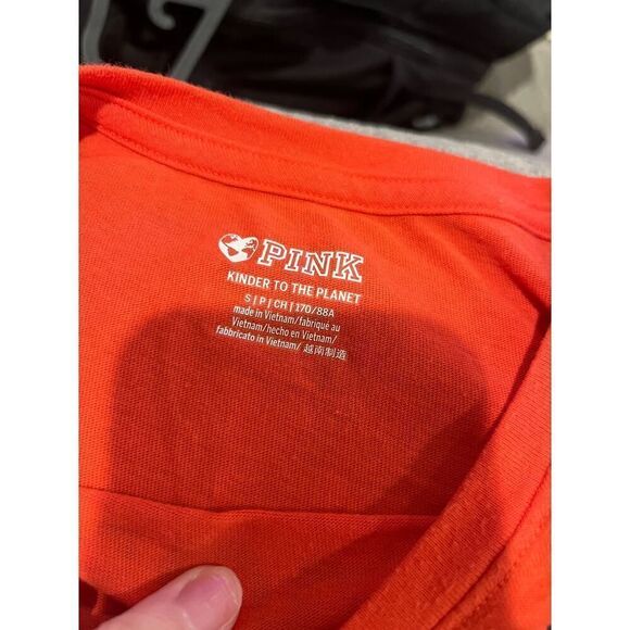 VICTORIA SECRET PINK T-SHIRT - Picture 2 of 2